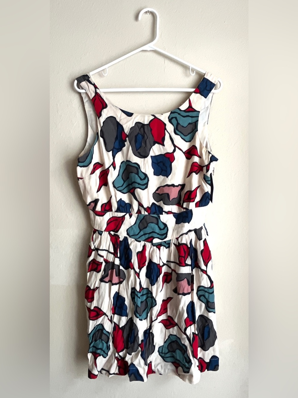 Cooperative White Midi Dress with Red, Blue, Teal & Gray Abstract Print